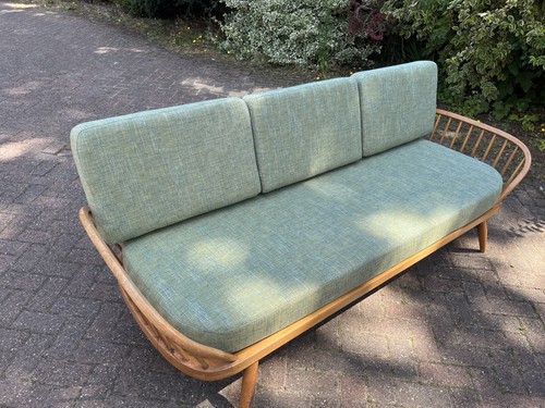 Ercol 355 daybed 203 lounge - #355,