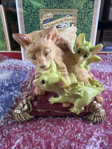 Pocket dragons bath - dragons,