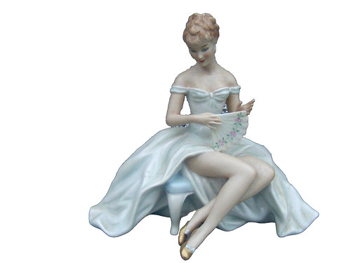 Wallendorf figurine lady - wallendorf,