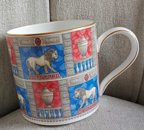 Wedgwood lion stone - lion,