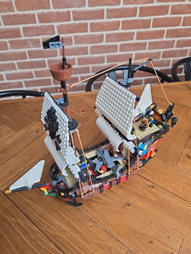 Lego creator 31109 pirate ship - lego,