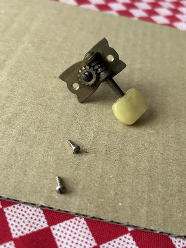 Hofner tuning peg tuner