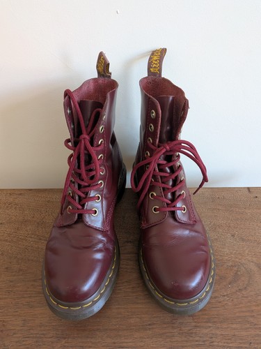 Martens boots size - dr.,