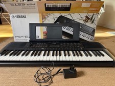 YAMAHA electric PSR-E273