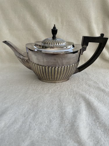 Tea pot daniel arter - daniel, &