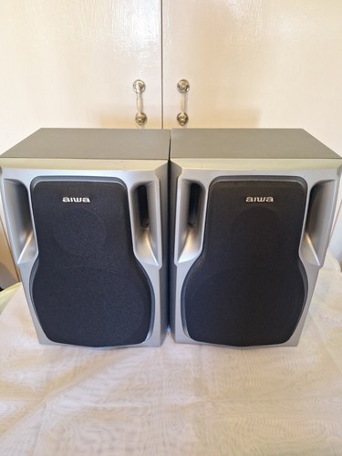 Pair vintage aiwa ns302 - pair,
