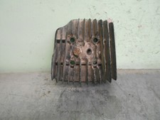 kawasaki  ke  175  head   (early  model)