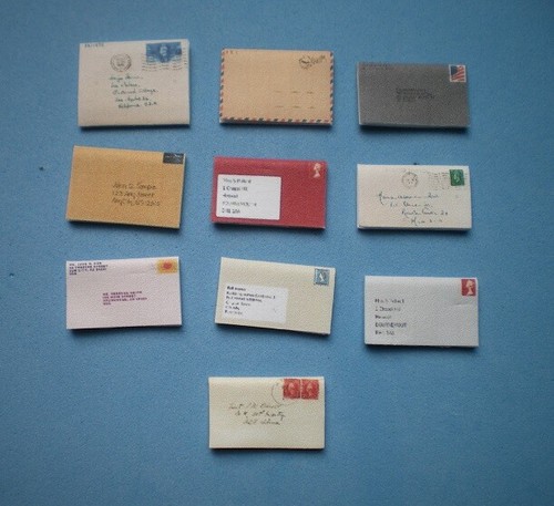 Dolls house miniatures - dolls,