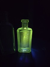 UV Reactive Old Medicine