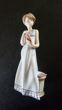 Lladro #5607 Girl With