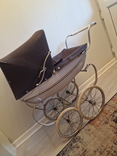 Silver cross dolls pram - cross,