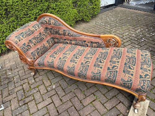 Beautiful antique chaise - beautiful,