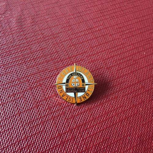 Luton town pin badge - pin,