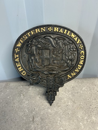 Cast metal painted great - metal,