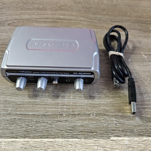 Audio fast track guitar - track, usb