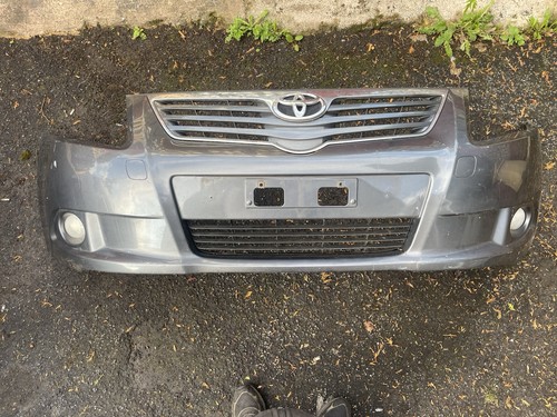 Toyota avensis front - front, bumper