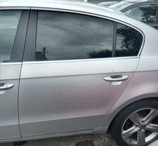 2011 VW VOLKSWAGEN PASSAT B7 SALOON NSR REAR PASSENGER DOOR BARE SILVER LA7W