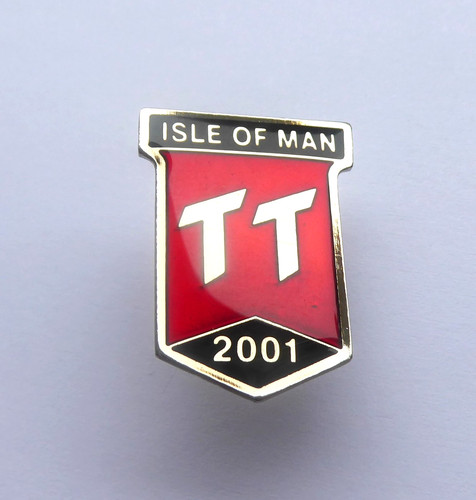 2001 isle man badge - isle,