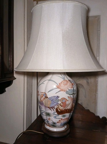 Vintage chinese lamp wooden - lamp, on