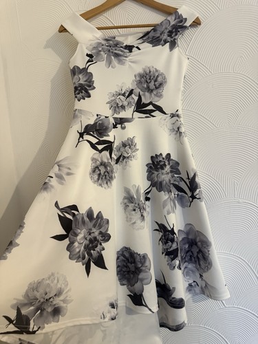 Quiz black white floral - black,