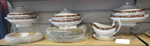 Wedgwood chippendale serving - "chippendale",
