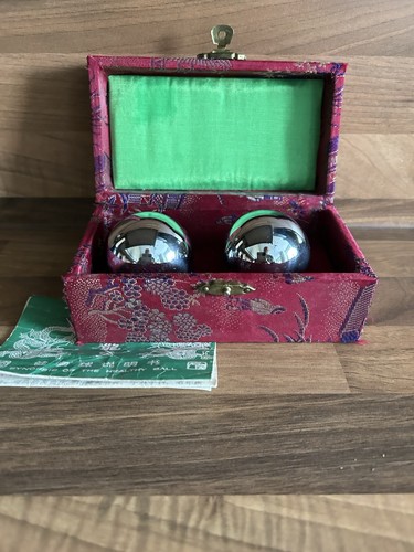 Chinese baoding balls - balls, hand