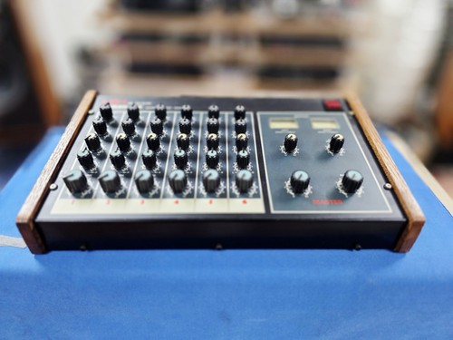Electronic stereo analog - hh,