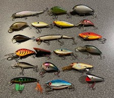 20 Branded Mostly New Crankbaits  Rapala, Rick Clunn, Combat Cran Bomber, Cordel