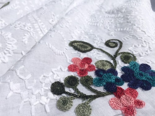 Broderie anglaise cotton - on,