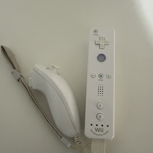 Genuine nintendo wii remote - nintendo,