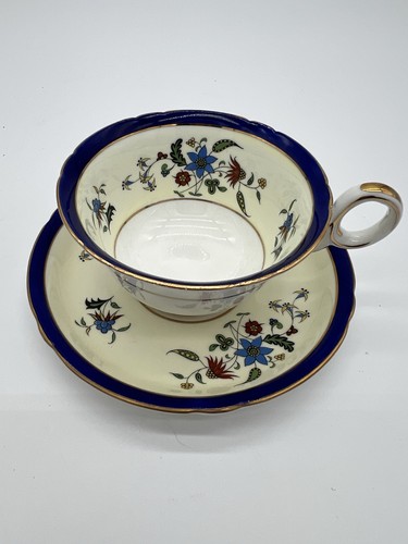 Vintage shelley england teacup - england,
