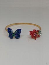Les Nereides Flower and