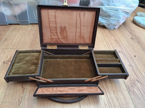 Vintage faux leather jewellery - faux,