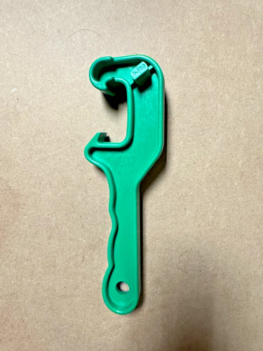 Drum wrench pail - wrench,