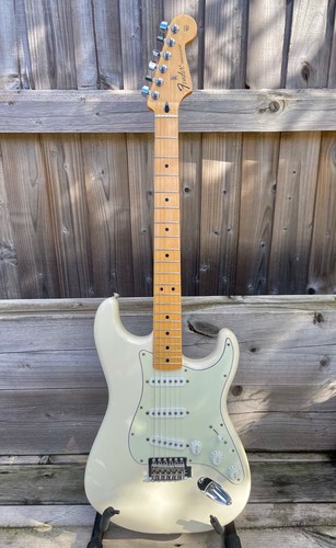 Fender stratocaster 2017 - fender,