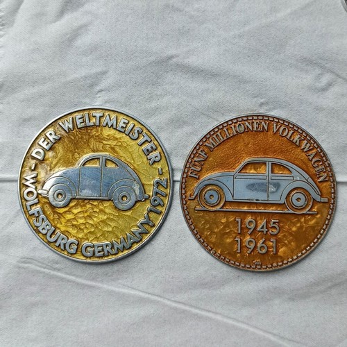 Vintage car badge w - vintage, v