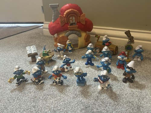 Smurf house front - smurf,