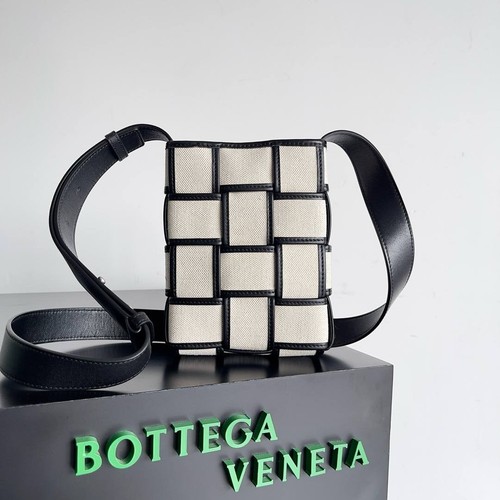 Bottega veneta mini cassette - bottega,