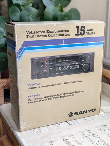 Sanyo vintage car - car, radio