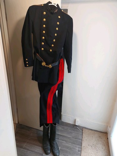 Post ww2 era french - post,
