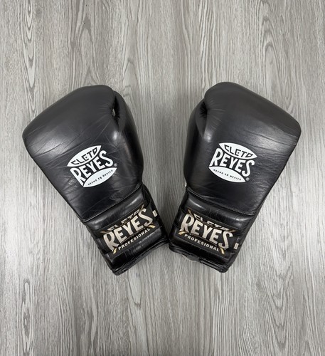Cleto reyes black - black, white