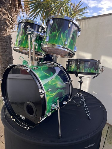 Drum kit rewrapped flames - cb,