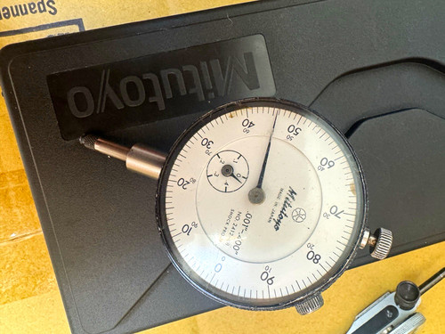 Mitutoyo dial indicator 001 - mitutoyo,