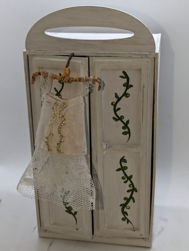 Scale dolls house - 1/12,