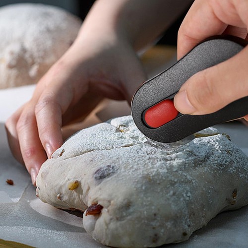 Magnetic bread cutter - magnetic,