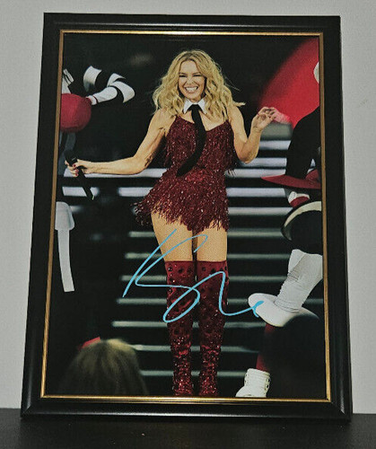 Kylie minogue hand signed - minogue,