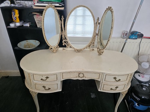 1950s vintage white - vintage, gold