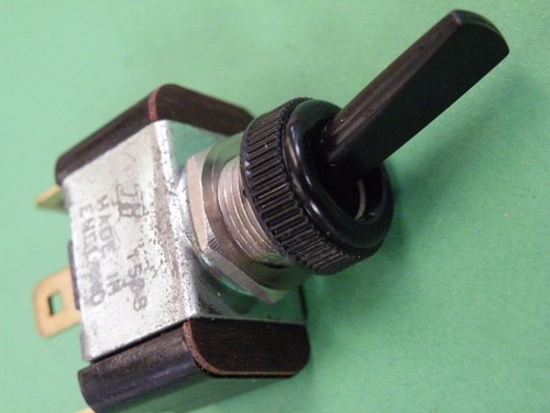 Spdt toggle switch black - spdt,