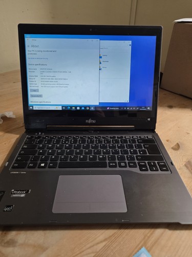Fujitsu lifebook t935 - lifebook, i7