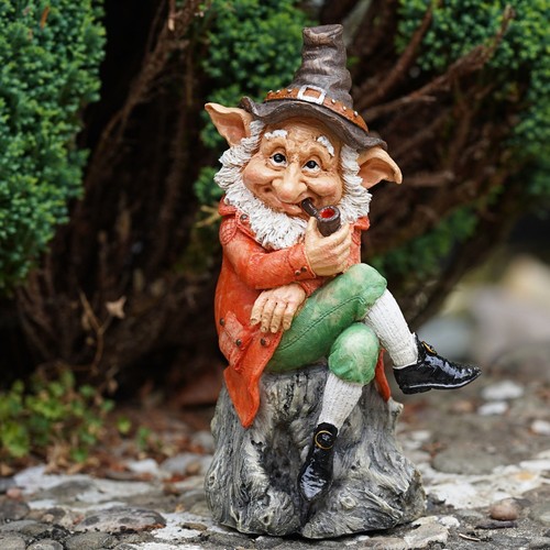 Pipwick gnome resin garden - resin,